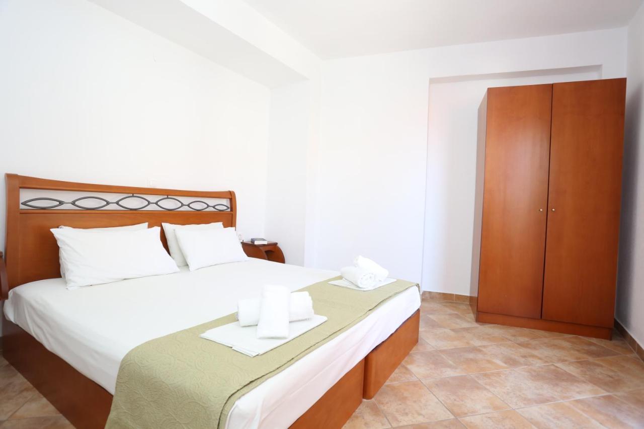 Palia Platia Apartments Pefkochori Esterno foto