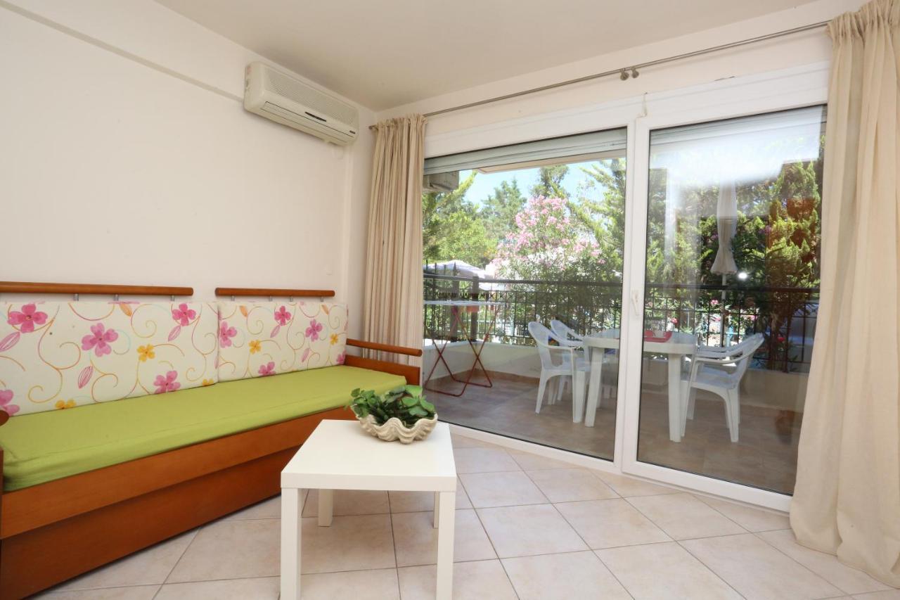 Palia Platia Apartments Pefkochori Esterno foto