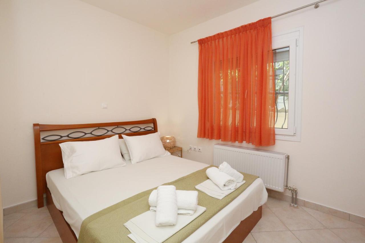 Palia Platia Apartments Pefkochori Esterno foto