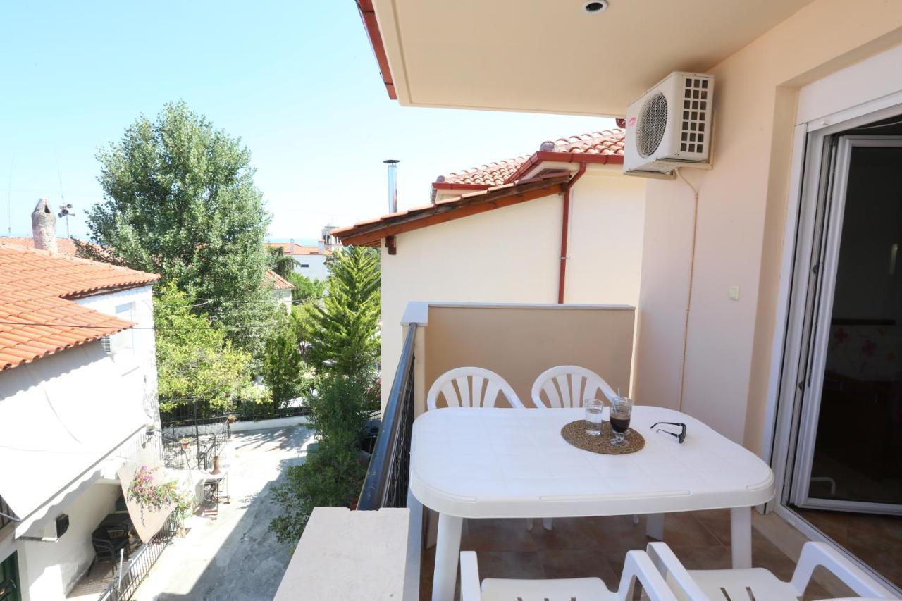 Palia Platia Apartments Pefkochori Esterno foto