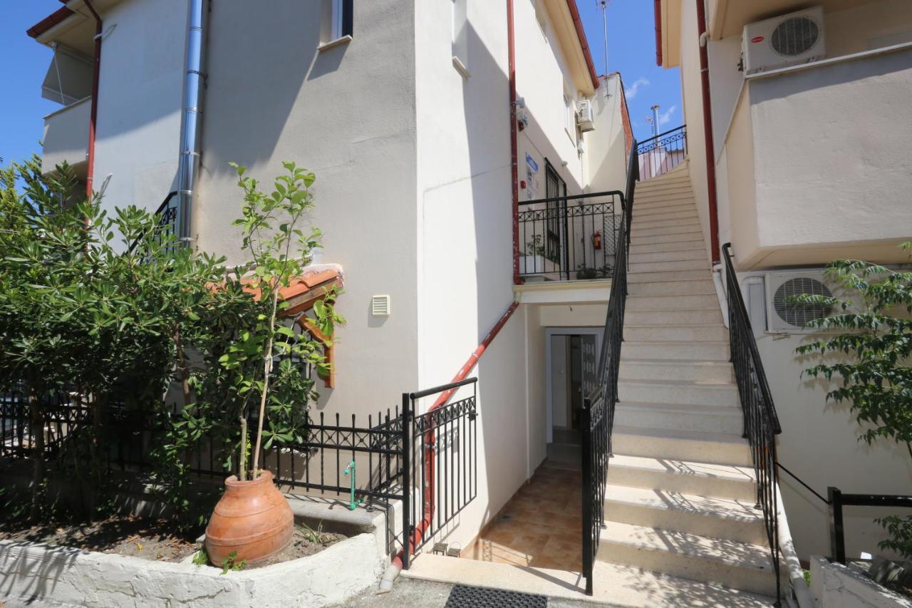Palia Platia Apartments Pefkochori Esterno foto