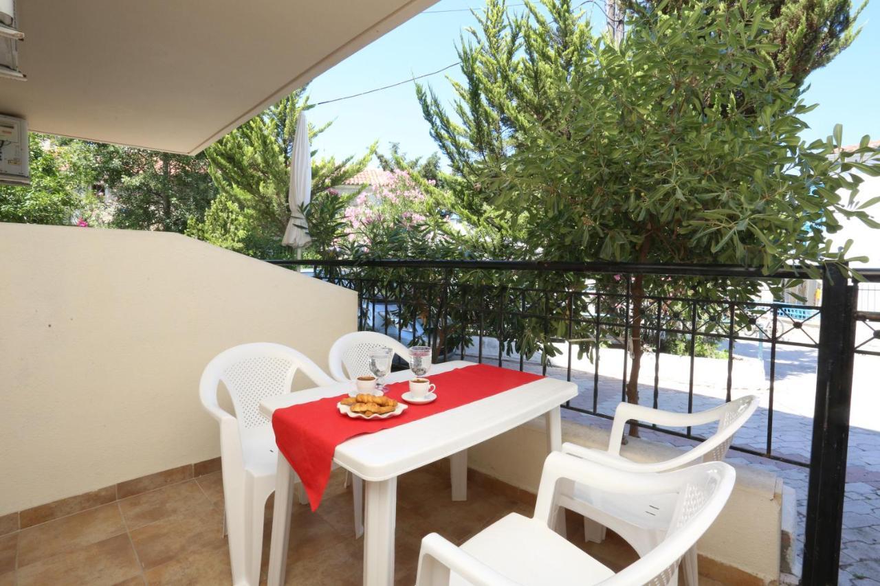 Palia Platia Apartments Pefkochori Esterno foto